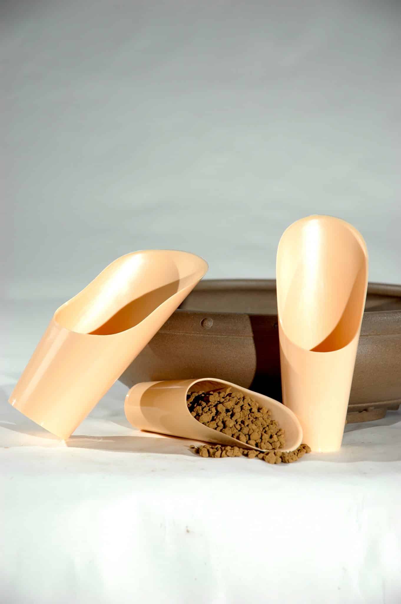 Soil scoops for bonsai repotting